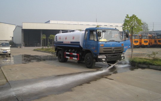 東風(fēng)153<a href=http://www.hanyanhange.cn/ssc target=_blank class=infotextkey>灑水車(chē)</a>測(cè)試圖片