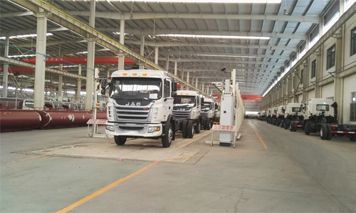 江淮格爾發(fā)<a href=http://www.hanyanhange.cn/ssc target=_blank class=infotextkey>灑水車</a>批量出口委內(nèi)瑞拉