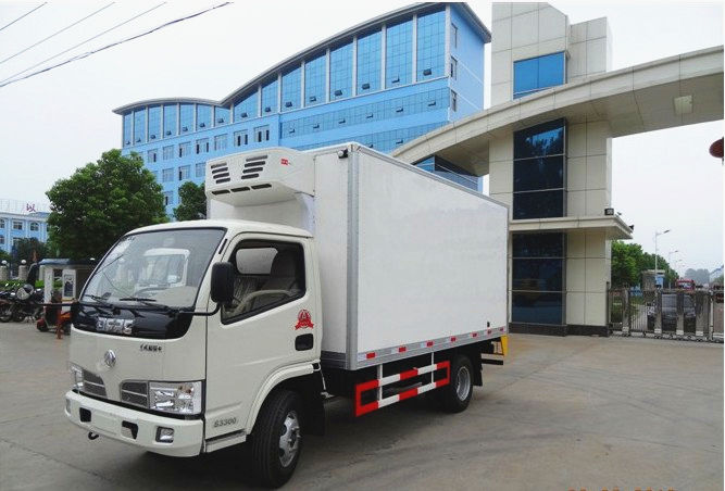 東風(fēng)福瑞卡<a href=http://www.hanyanhange.cn/lcc/ target=_blank class=infotextkey>冷藏車(chē)</a>